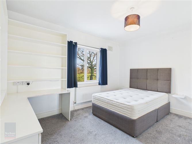 22 The Cloisters, Castlebridge, Wexford