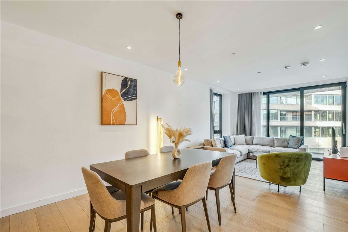 The King's Cross Crown,London,Greater London,United Kingdom