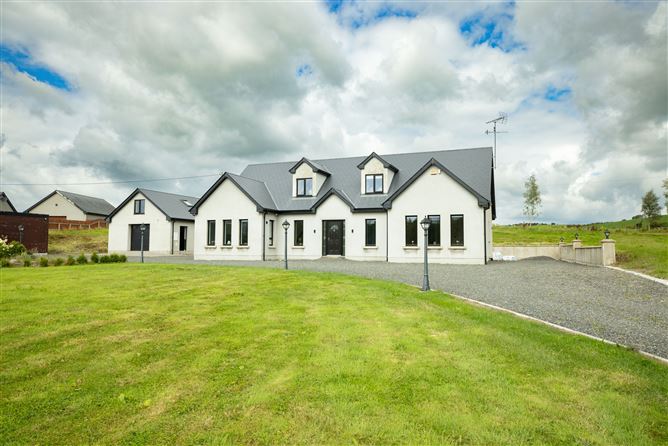 Photo 37 of 47 — Coose, Tullynahinera, Castleblayney, Monaghan