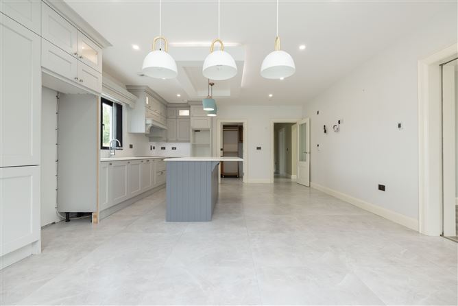 Photo 10 of 47 — Coose, Tullynahinera, Castleblayney, Monaghan