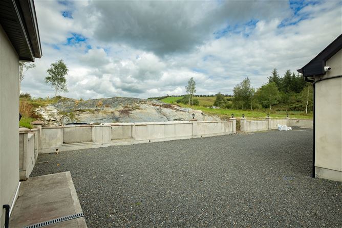 Photo 33 of 47 — Coose, Tullynahinera, Castleblayney, Monaghan
