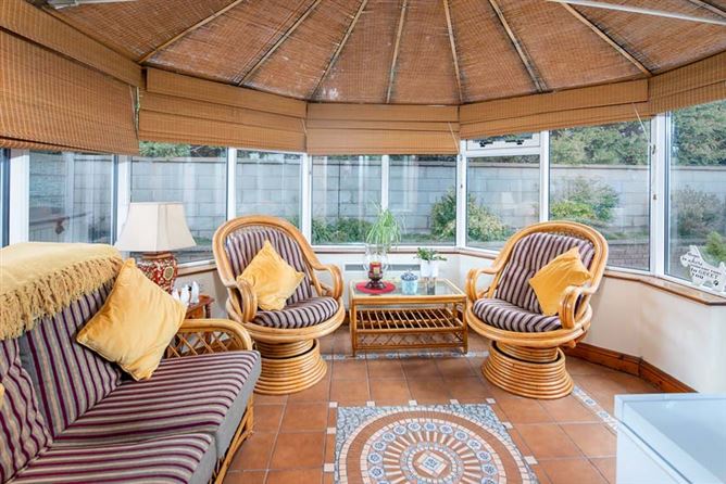 Cobh Cross, Carrigtwohill, Cork