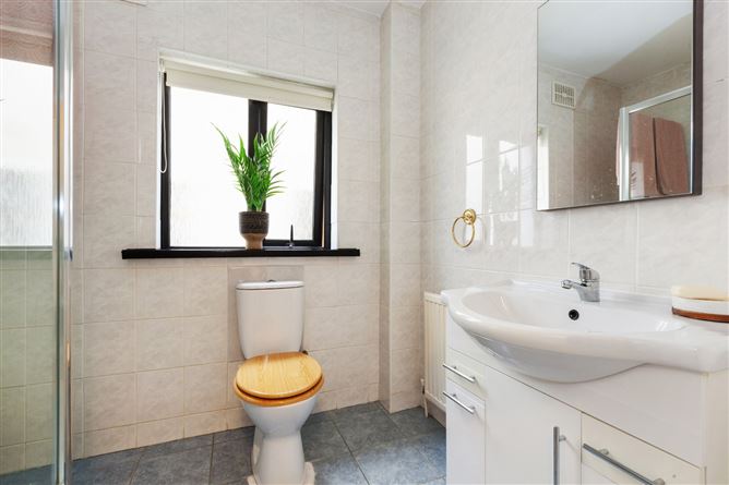 7 Kempton Avenue, Navan Road, Dublin 7