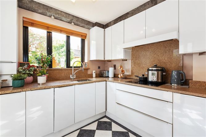 7 Kempton Avenue, Navan Road, Dublin 7