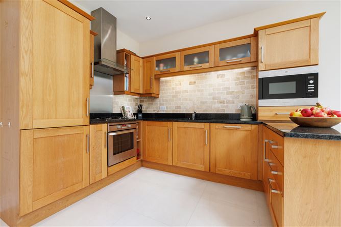 14 Ballintyre Heath, Ballinteer, Dublin 16