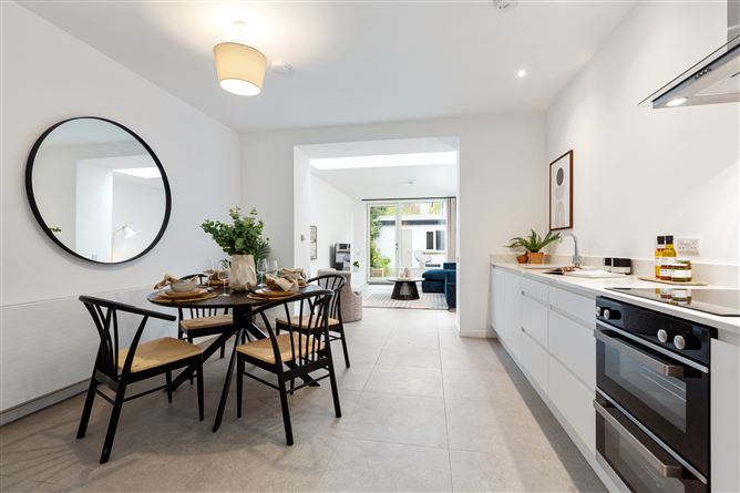 83 Heytesbury Lane, Ballsbridge,   Dublin 4