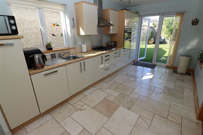 5 Castlemartin Drive , Bettystown, Meath