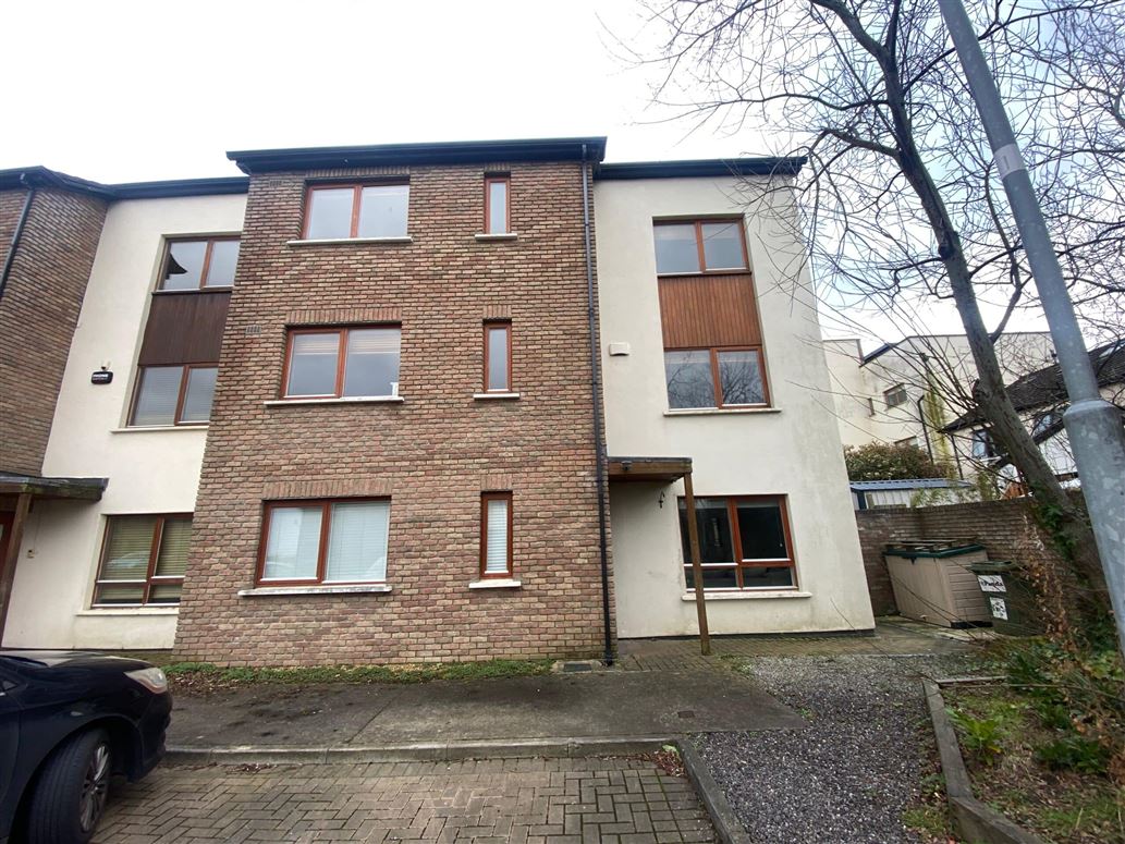Hunters Court, Hunters Wood, Ballycullen, Dublin 24