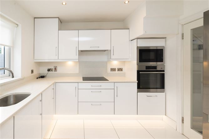 Photo 7 of 29 — 6 Castlegrange Green, Clondalkin, Dublin 22