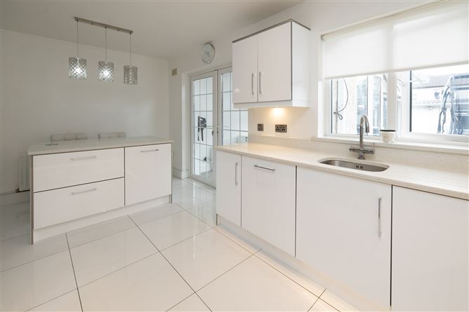 Photo 8 of 29 — 6 Castlegrange Green, Clondalkin, Dublin 22