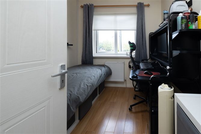Photo 17 of 29 — 6 Castlegrange Green, Clondalkin, Dublin 22
