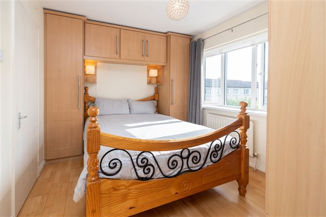 Photo 11 of 29 — 6 Castlegrange Green, Clondalkin, Dublin 22