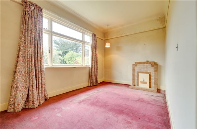 71 Clonkeen Road, Deansgrange, County Dublin