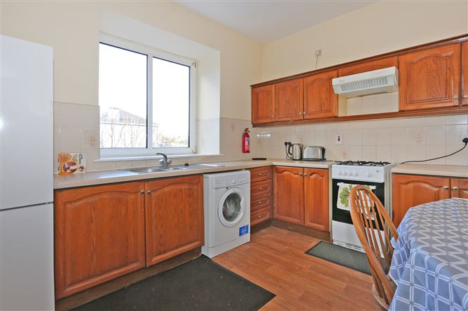 17 Castle Court, Clancy Strand, Limerick