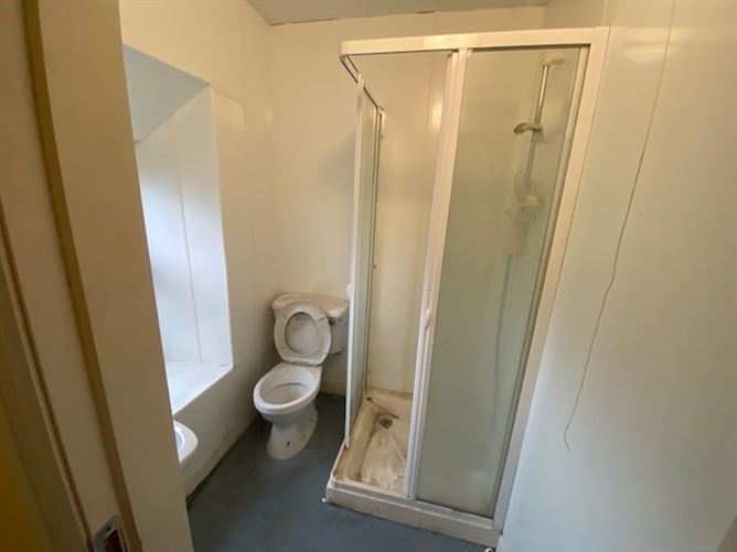 Union Hall Medical Centre, Listarkin, Union Hall, Co. Cork