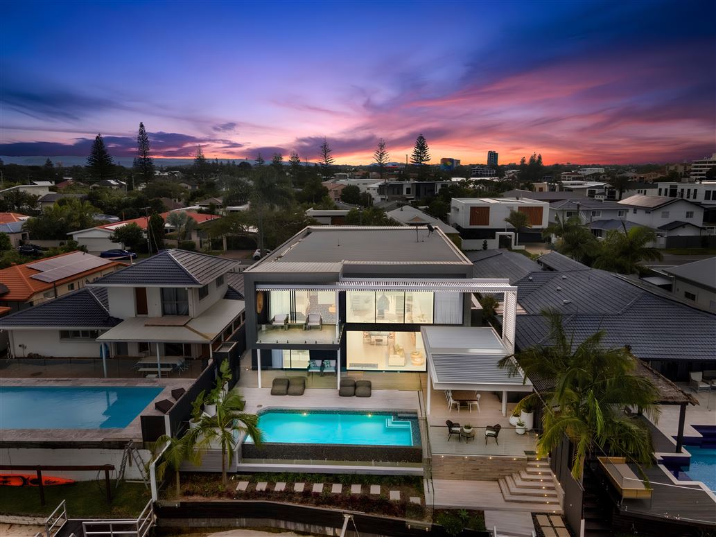 Waterfront Sophistication,Surfers Paradise,Queensland,Australia