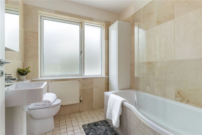 19 Vergemount Park, Clonskeagh, Dublin 6