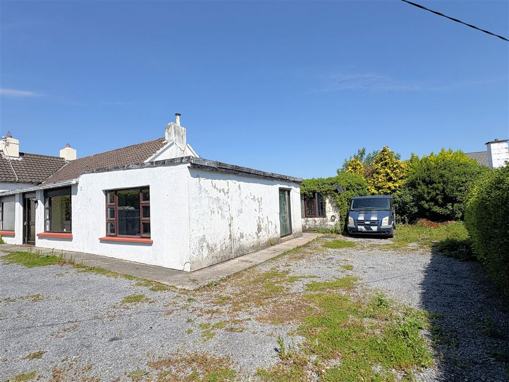 72 Dalysfort Road, Salthill, Galway 72 Dalysfort Road, Salthill, Galway