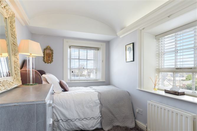 8 Kenilworth Square, Rathgar, Dublin 6