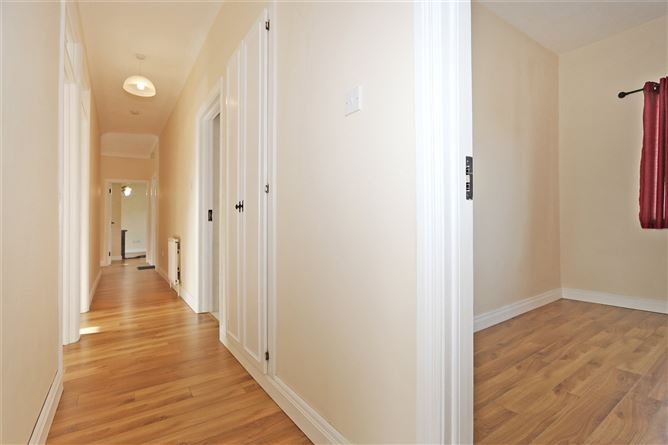 61 Tullyvarraga Crescent, Shannon, Co. Clare