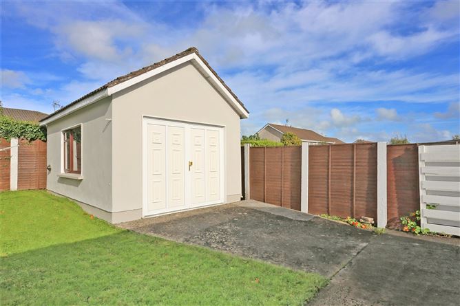 61 Tullyvarraga Crescent, Shannon, Co. Clare