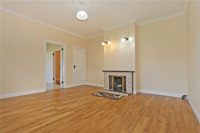 61 Tullyvarraga Crescent, Shannon, Co. Clare