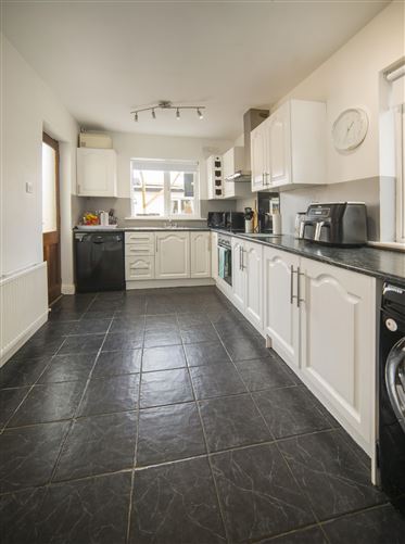 235 Rusheeny Avenue, Rusheeny Village, Hartstown, Dublin 15