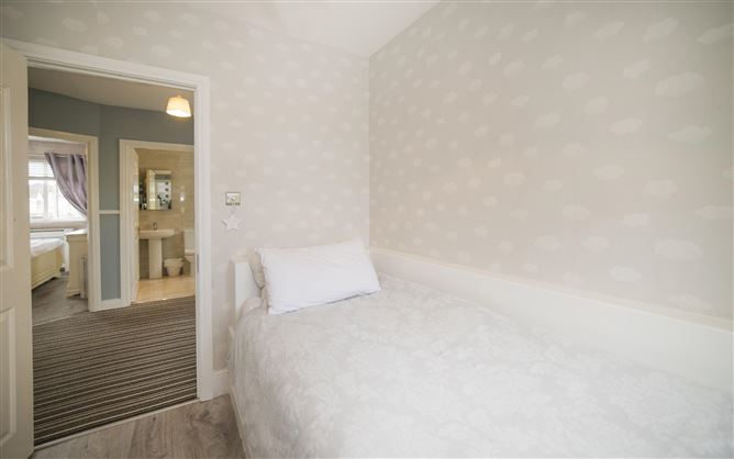 235 Rusheeny Avenue, Rusheeny Village, Hartstown, Dublin 15