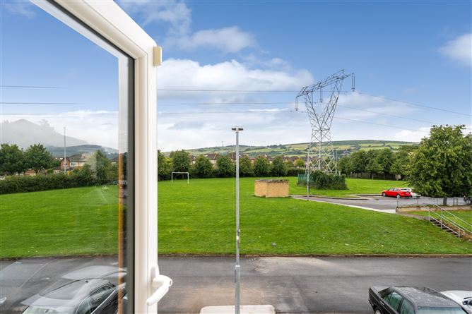 67 Deerpark Place, Kiltipper, Dublin 24
