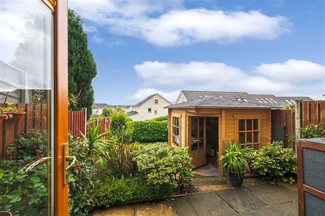 67 Deerpark Place, Kiltipper, Dublin 24