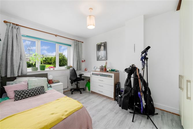 67 Deerpark Place, Kiltipper, Dublin 24