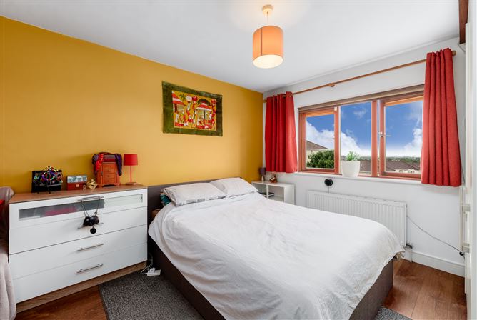 67 Deerpark Place, Kiltipper, Dublin 24