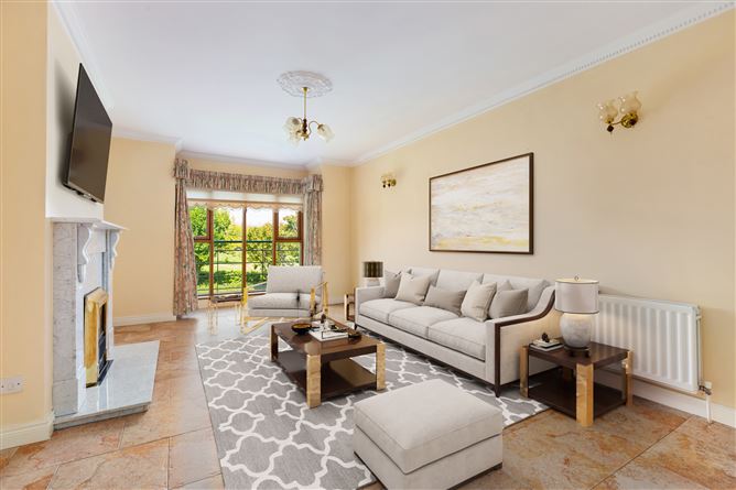 https://photos-a.propertyimages.ie/media/7/2/6/4997627/5d4086b9-6db0-4df9-8637-59c81bbdd362_l.jpg
