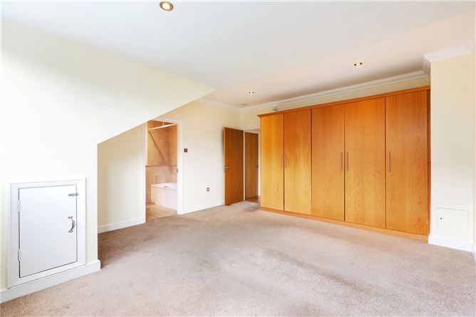 Penthouse 12, House 8, Linden Square, Grove Avenue, Blackrock, Co. Dublin