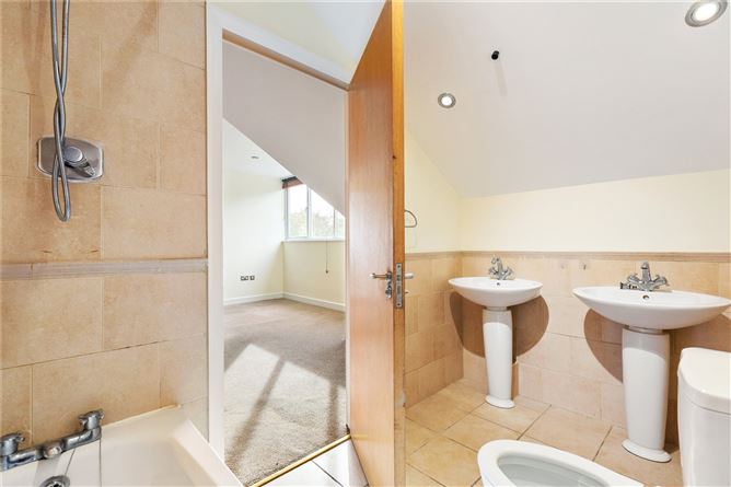 Penthouse 12, House 8, Linden Square, Grove Avenue, Blackrock, Co. Dublin