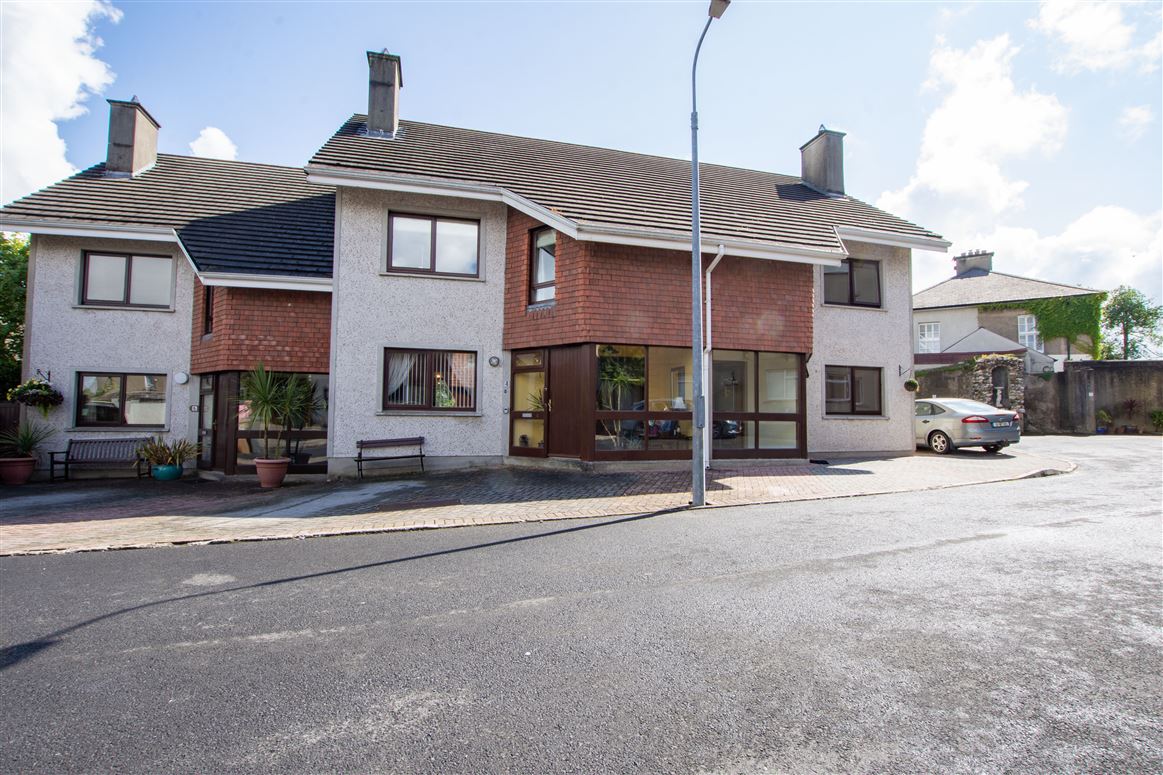 4 The Cloisters Johns Hill, Waterford City, Waterford Hutchinson