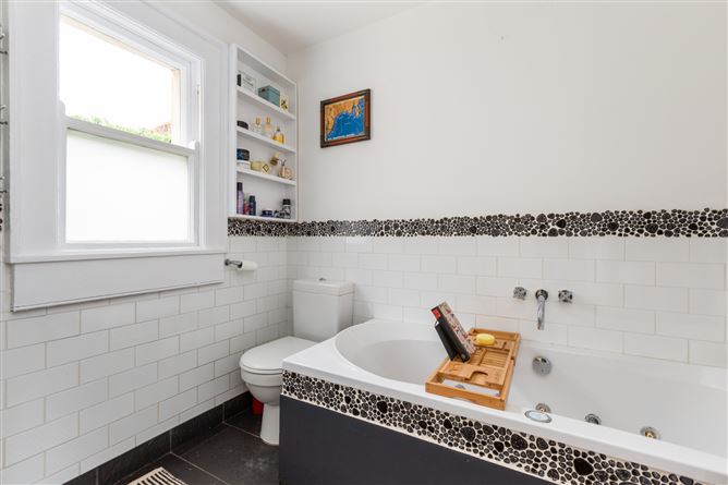 1 Derrynane Terrace, Dalkey, Co. Dublin