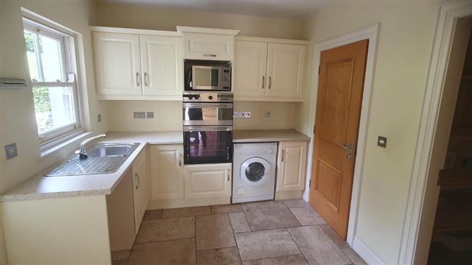 2 Woodvale Court, Letterkenny, Donegal
