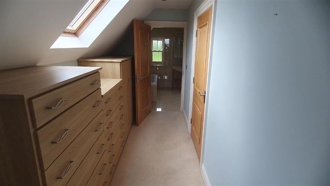 2 Woodvale Court, Letterkenny, Donegal