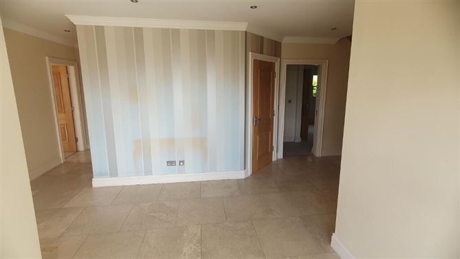 2 Woodvale Court, Letterkenny, Donegal
