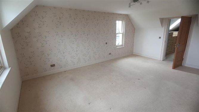 2 Woodvale Court, Letterkenny, Donegal