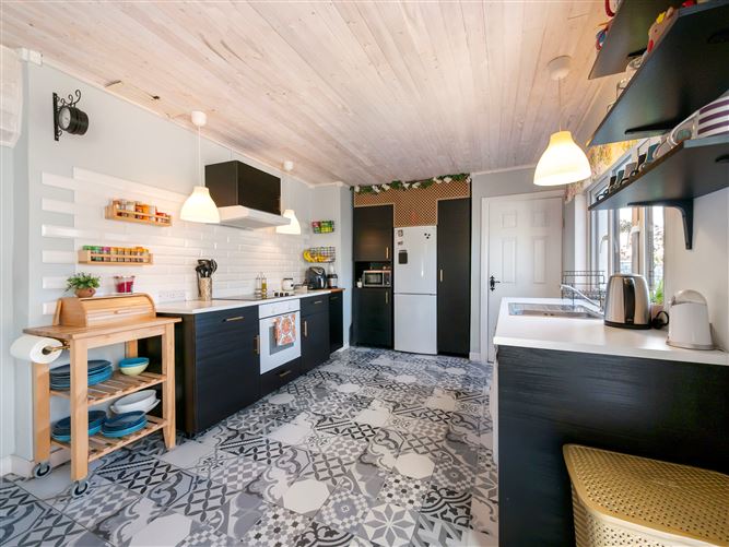 27 St James Villas , Campile, Wexford