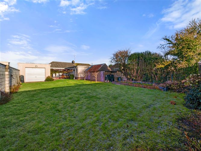 27 St James Villas , Campile, Wexford