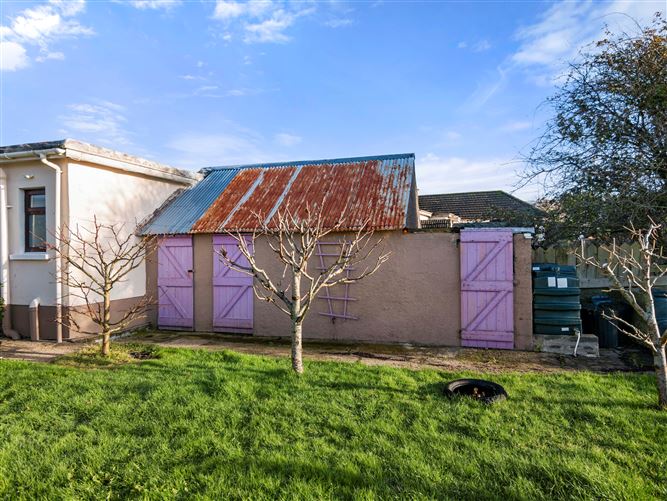 27 St James Villas , Campile, Wexford