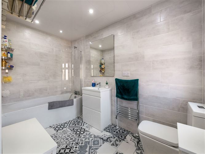 27 St James Villas , Campile, Wexford