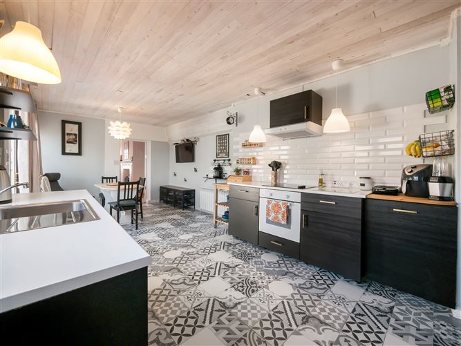 27 St James Villas , Campile, Wexford