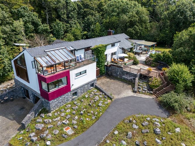 Annaghdown Lodge, Eanach Dhúin, County Galway