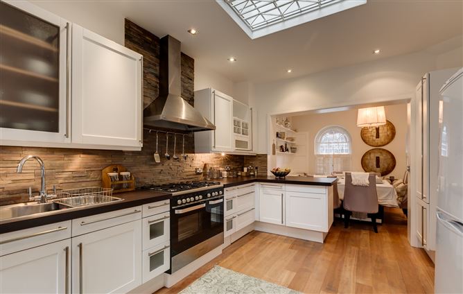 Chelsea Glam,London,Greater London,United Kingdom
