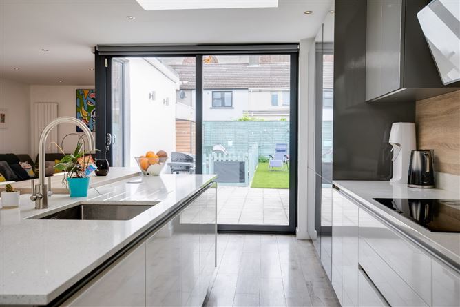 6 Hawthorn Terrace, East Wall, Dublin 3