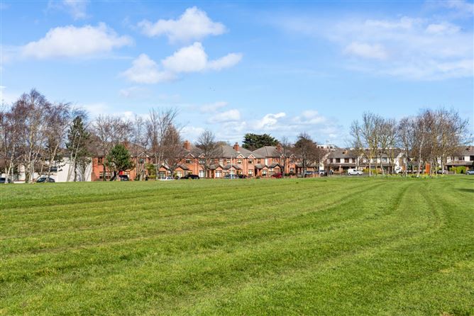 1 Orlagh Lawn, Scholarstown Road, Knocklyon, Dublin 16